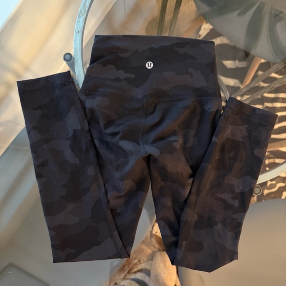 Lululemon Wunder Train High-Rise Tight 25" - Picture 1 of 5